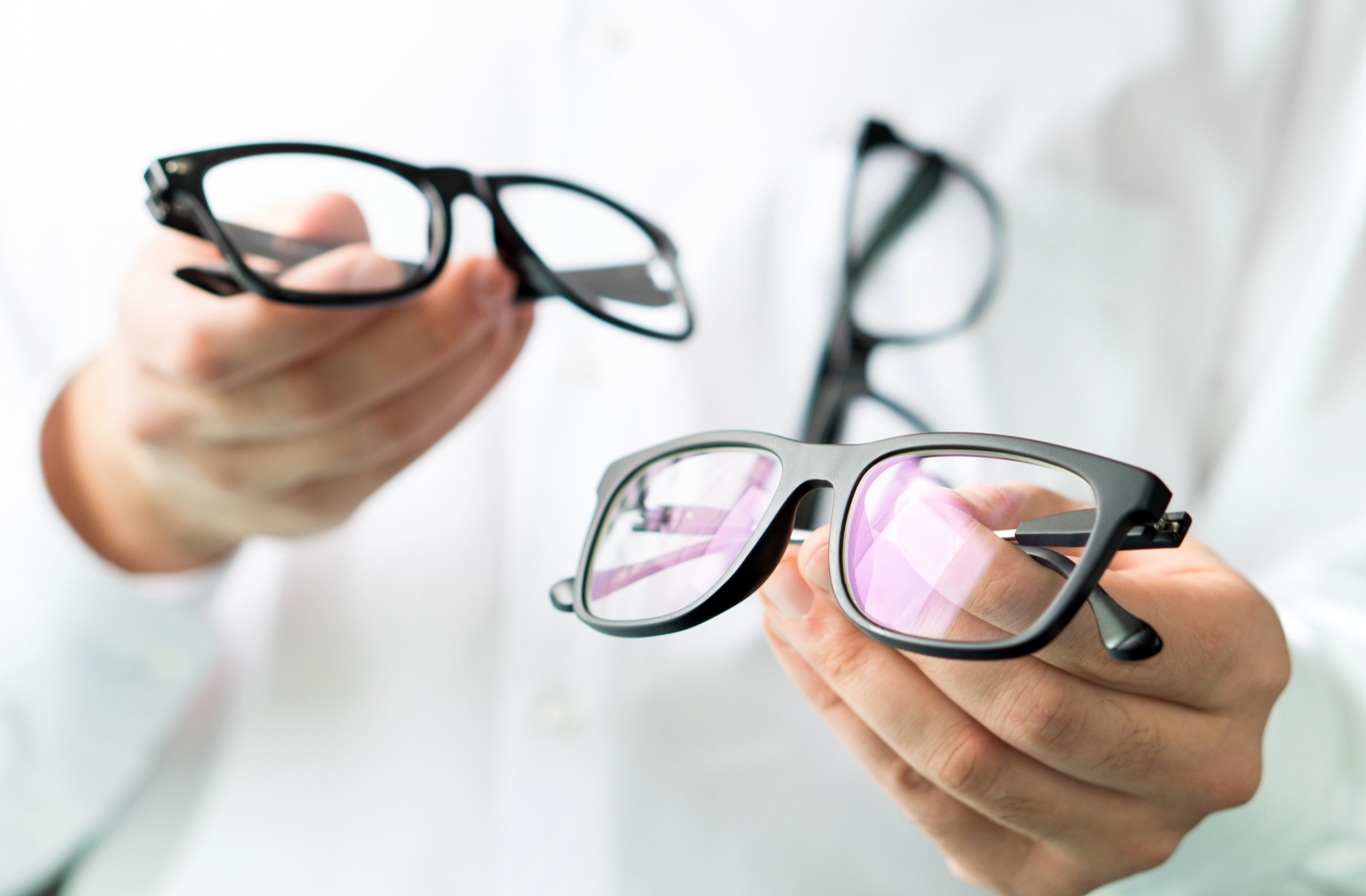 Eyeglass